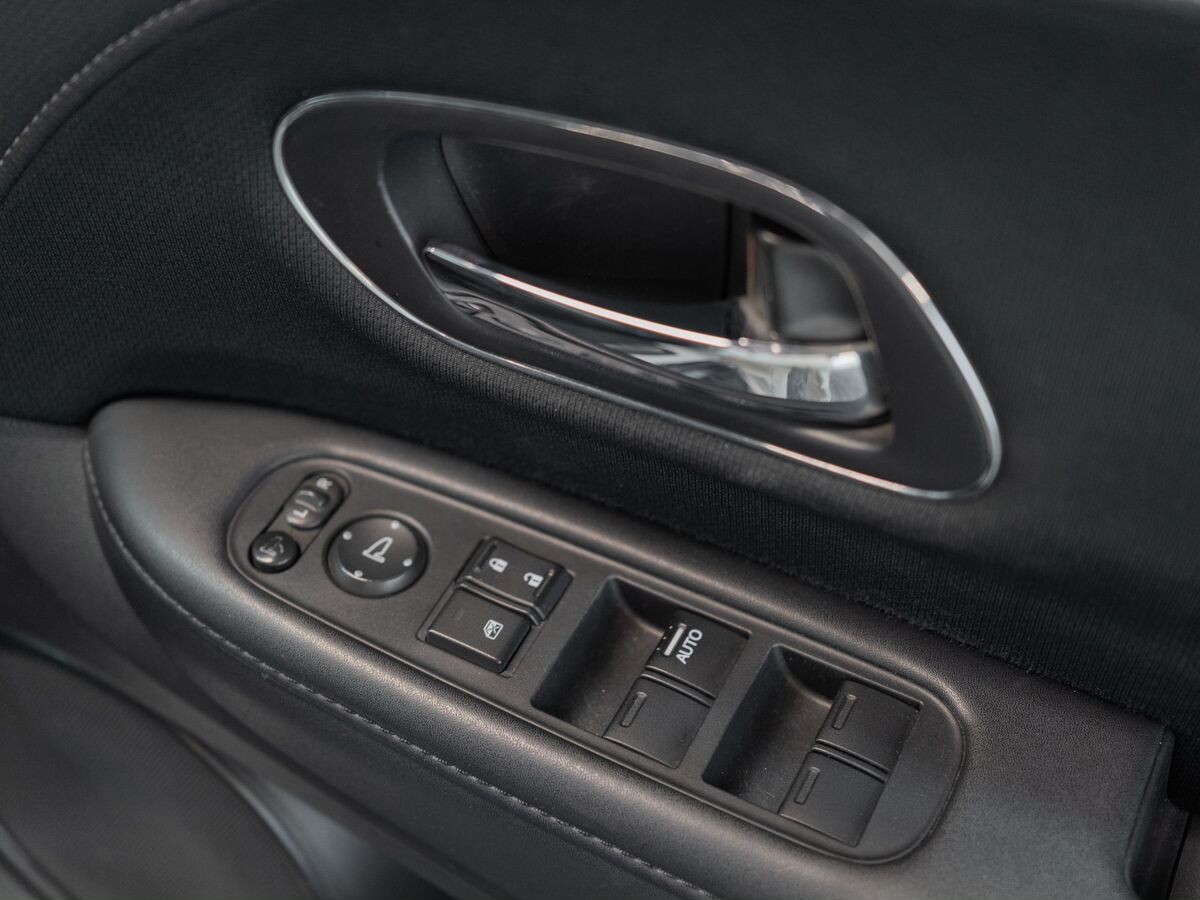 Honda Vezel 2014 - фото автомобиля