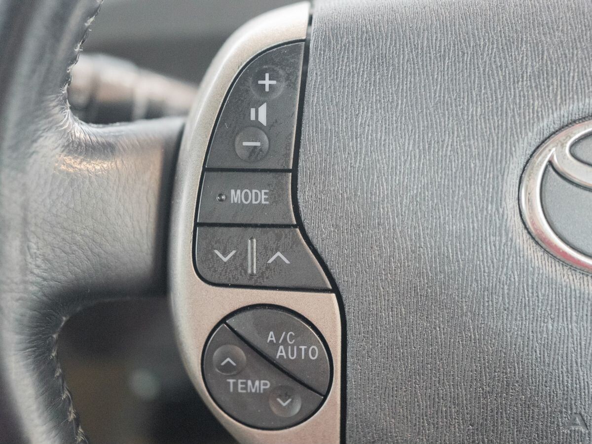 Toyota Prius 2008 - фото автомобиля