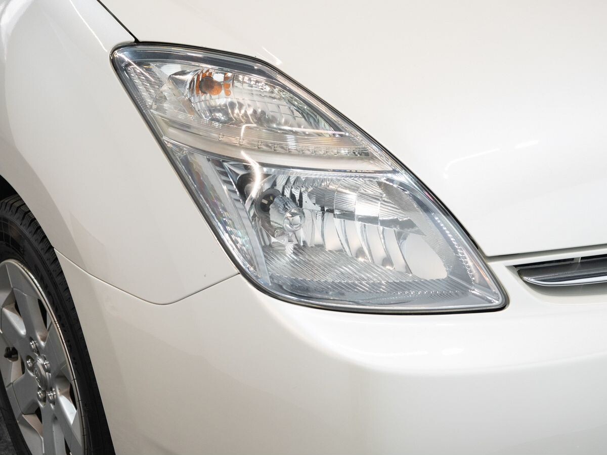 Toyota Prius 2008 - фото автомобиля