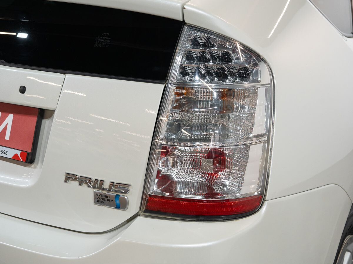 Toyota Prius 2008 - фото автомобиля