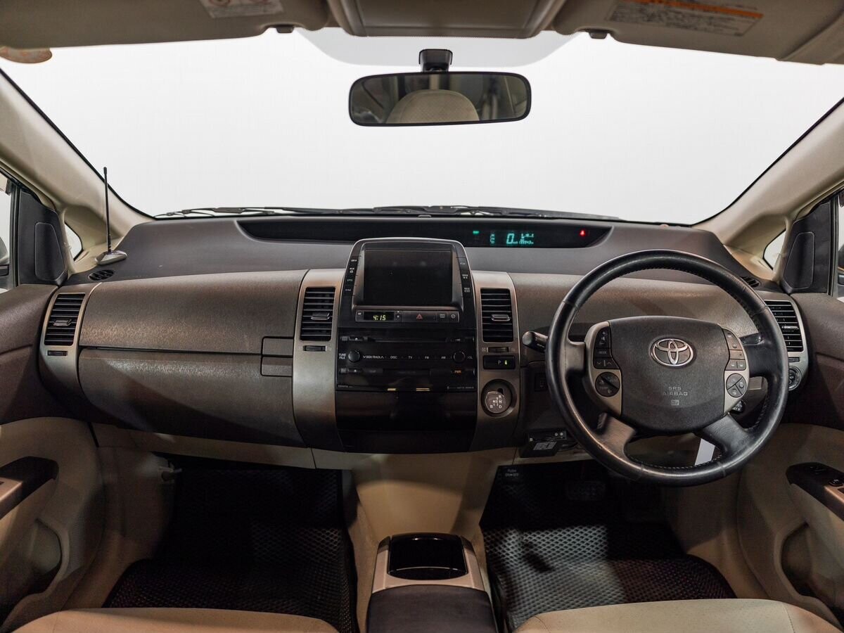 Toyota Prius 2008 - фото автомобиля