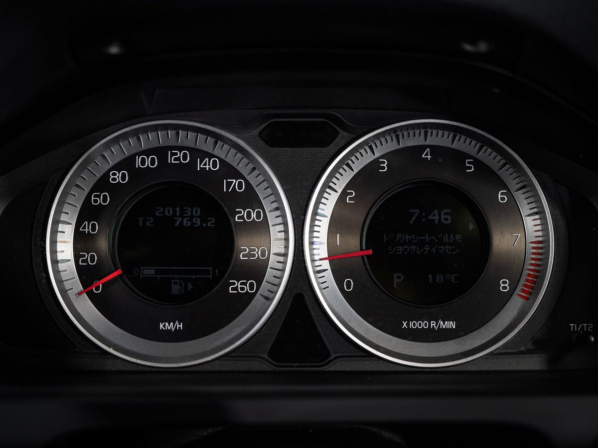 Volvo S60 2012 - фото автомобиля