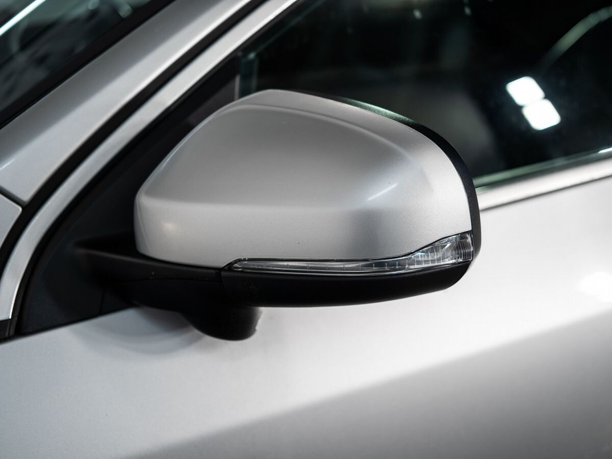 Volvo S60 2012 - фото автомобиля