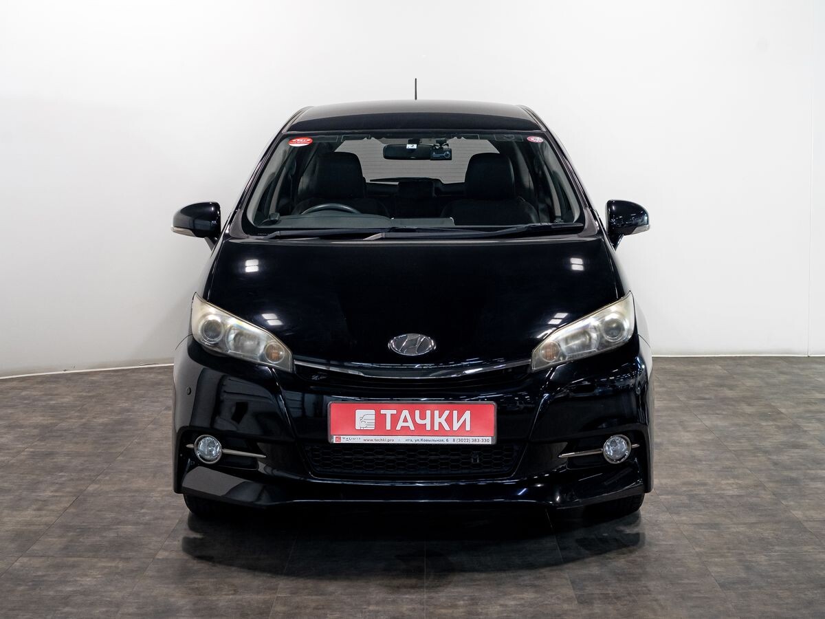 Toyota Wish 2015 - фото автомобиля