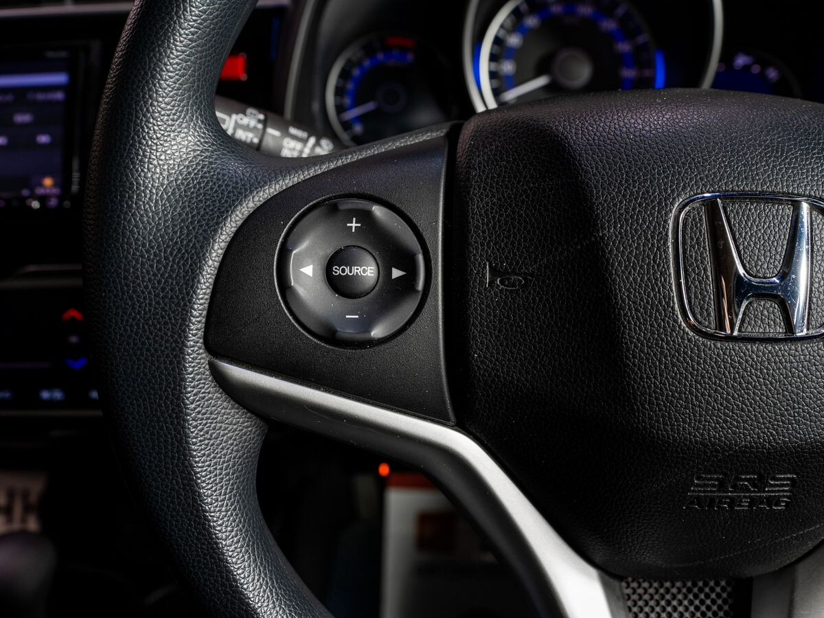 Honda Fit 2015 - фото автомобиля