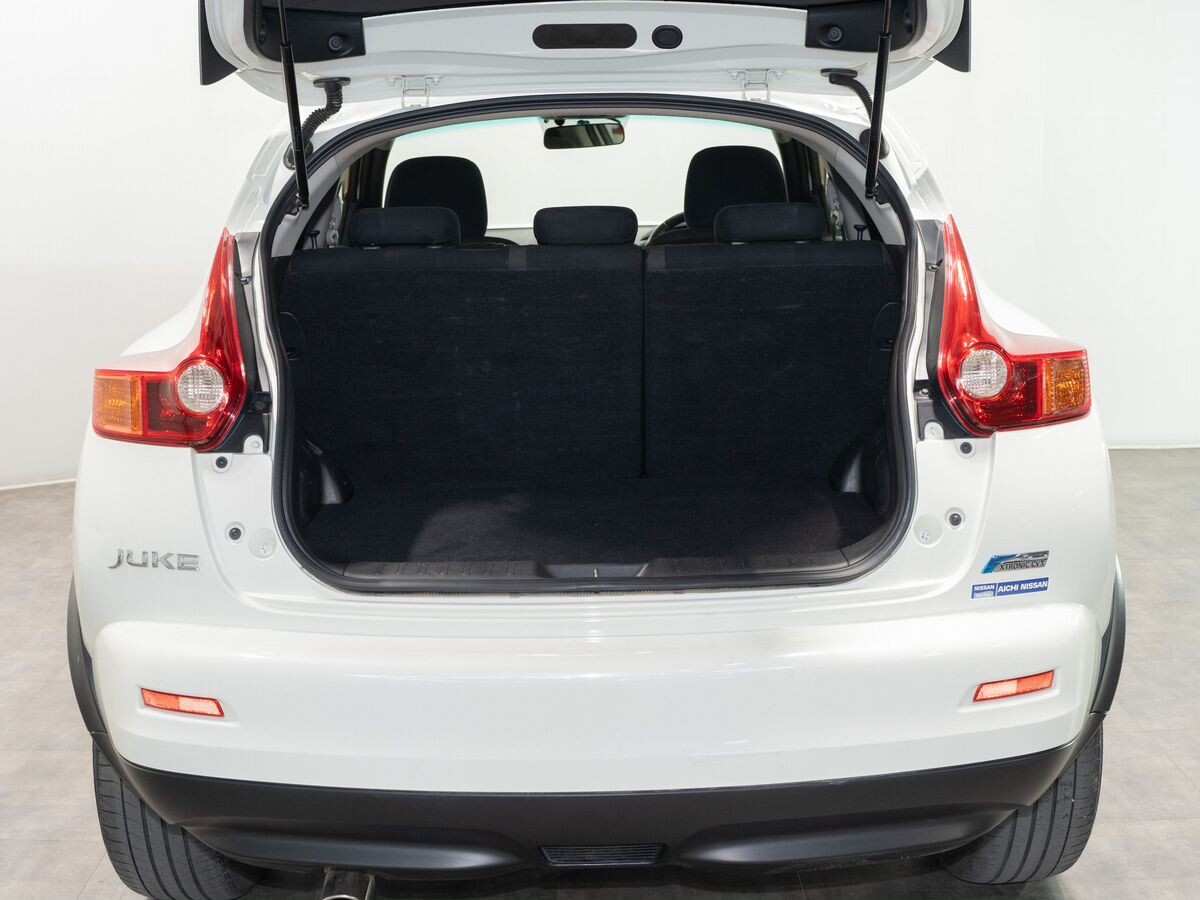 Nissan Juke 2011 - фото автомобиля