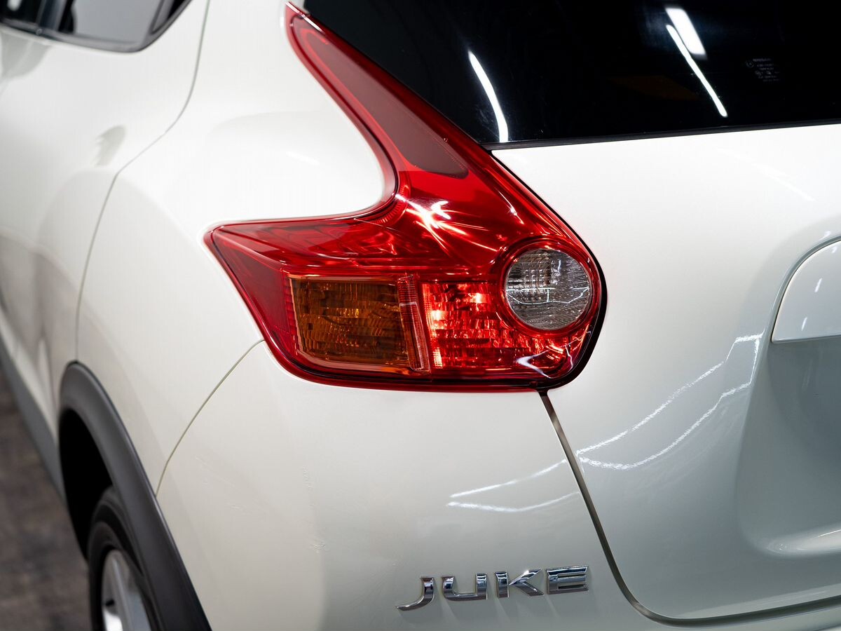 Nissan Juke 2011 - фото автомобиля