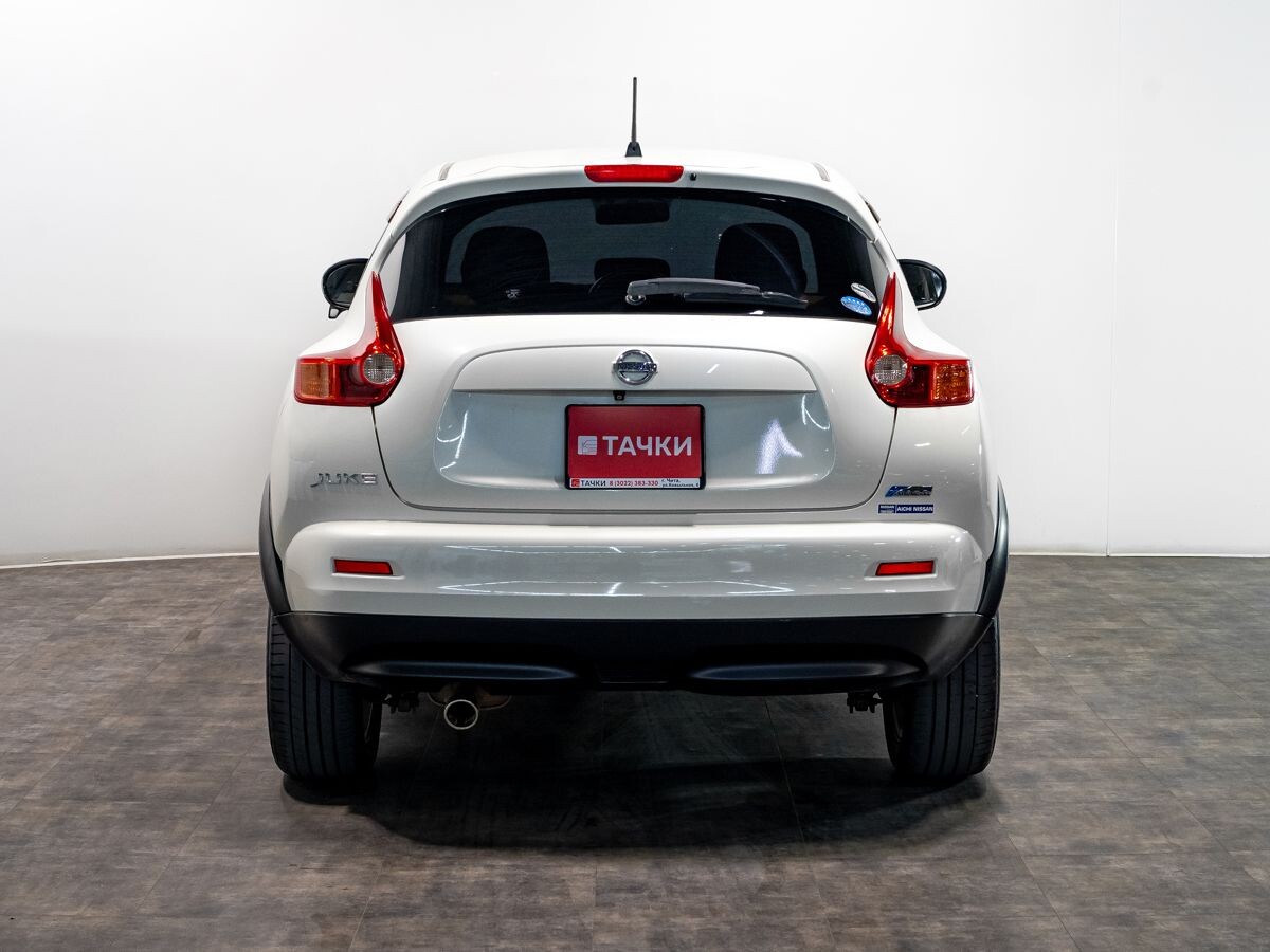 Nissan Juke 2011 - фото автомобиля