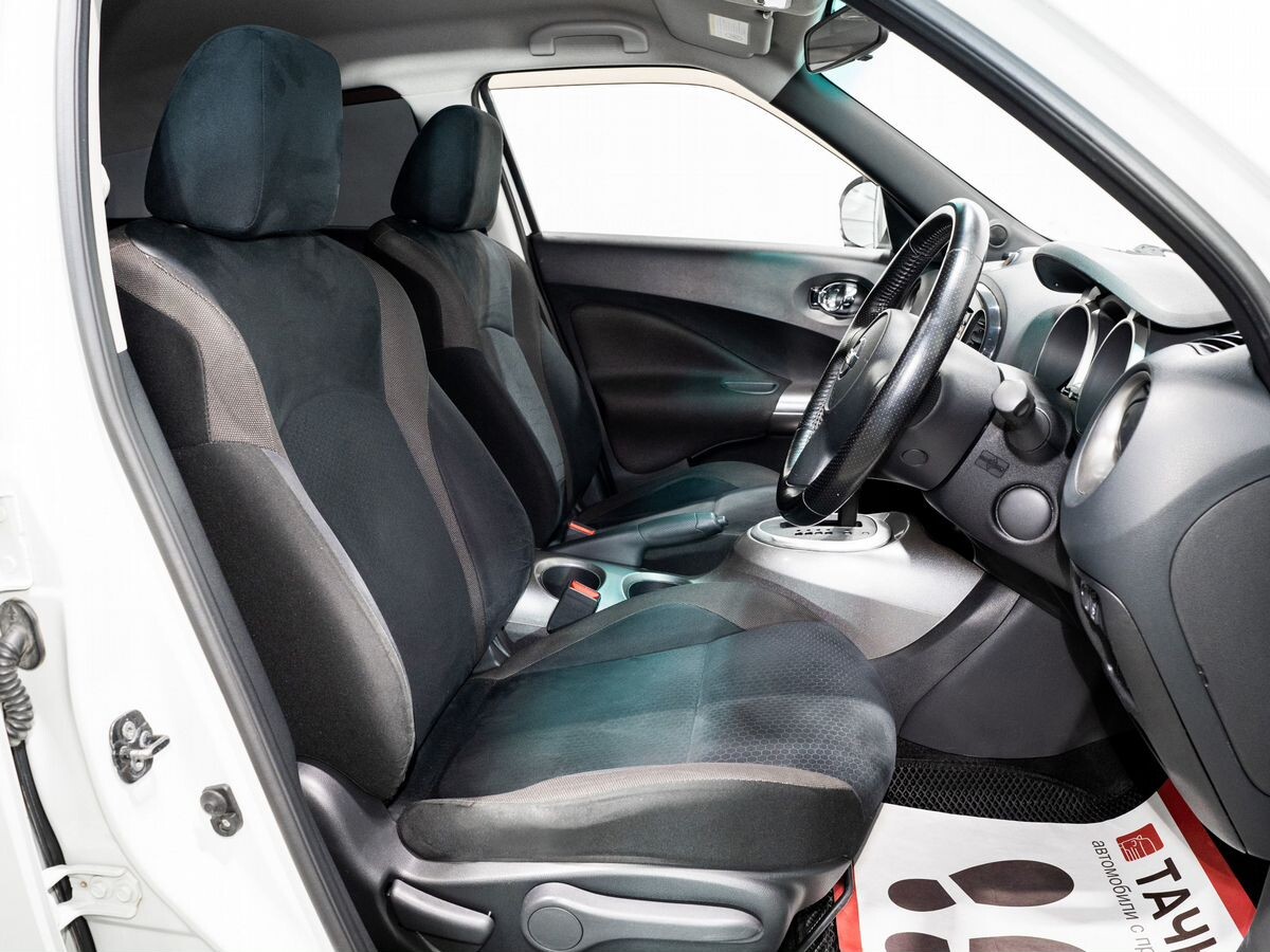 Nissan Juke 2011 - фото автомобиля