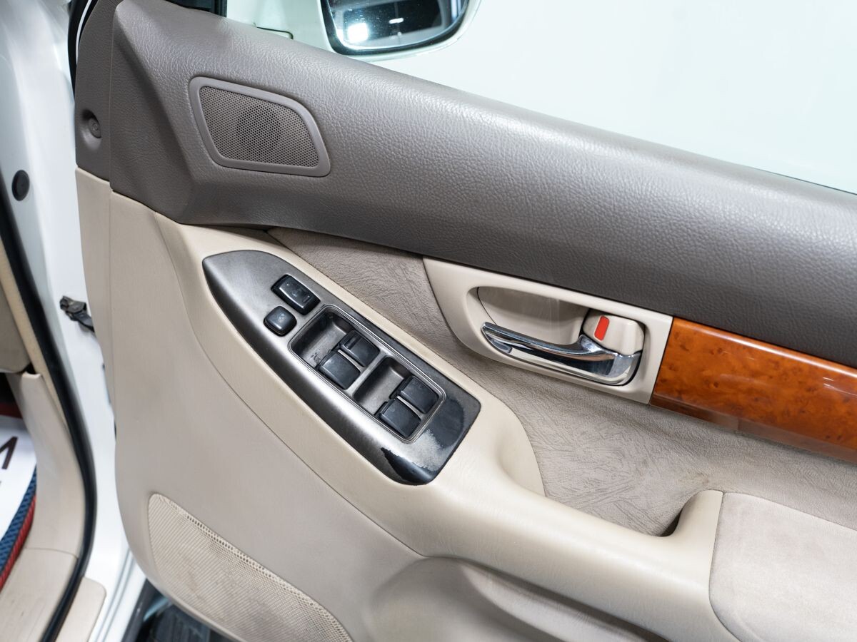 Toyota Land Cruiser Prado 2005 - фото автомобиля