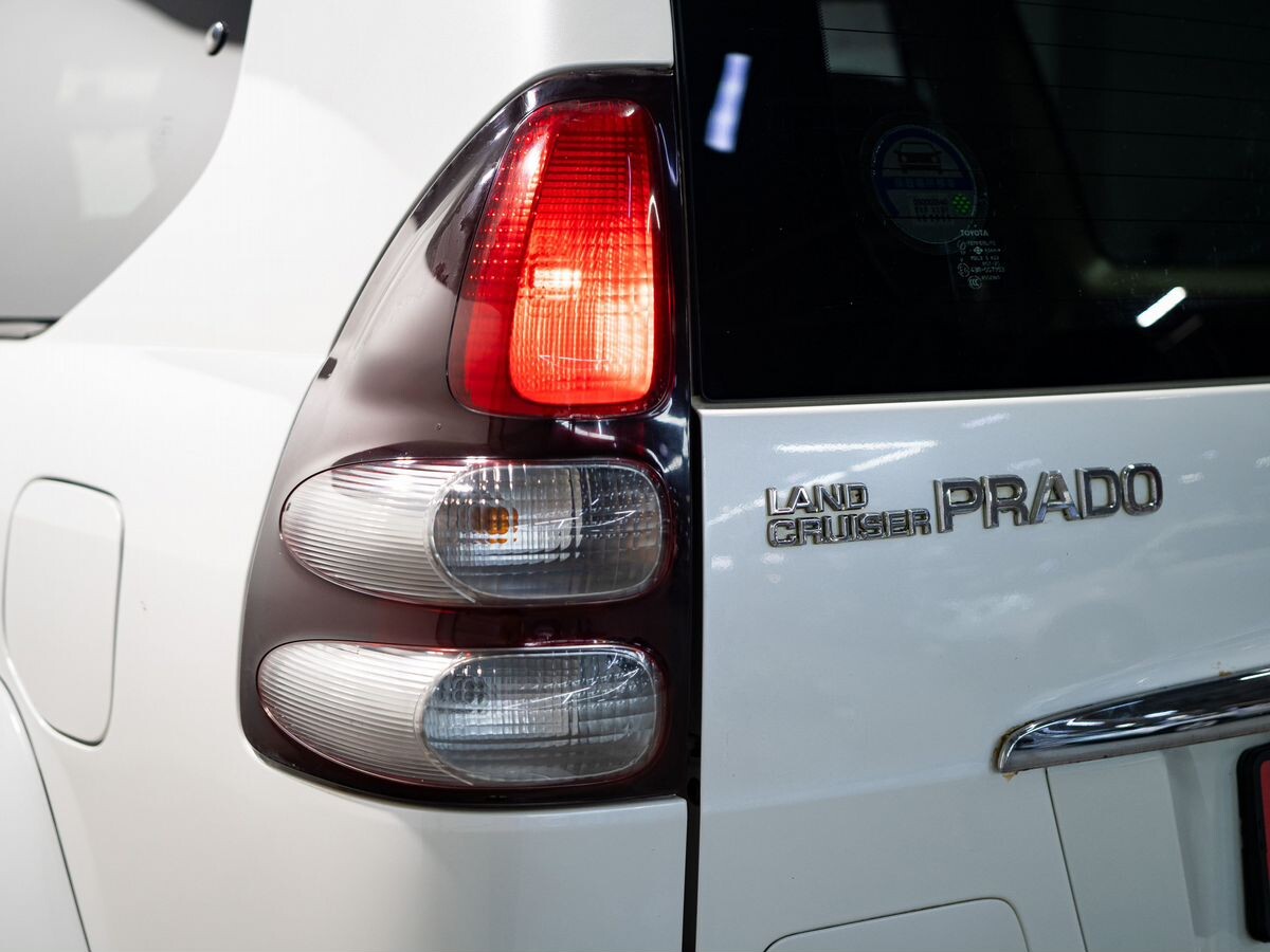 Toyota Land Cruiser Prado 2005 - фото автомобиля