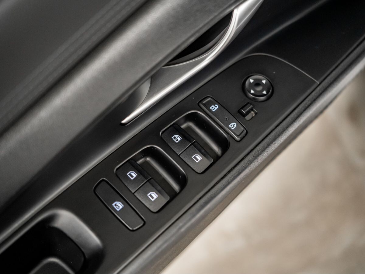 Hyundai Elantra 2021 - фото автомобиля