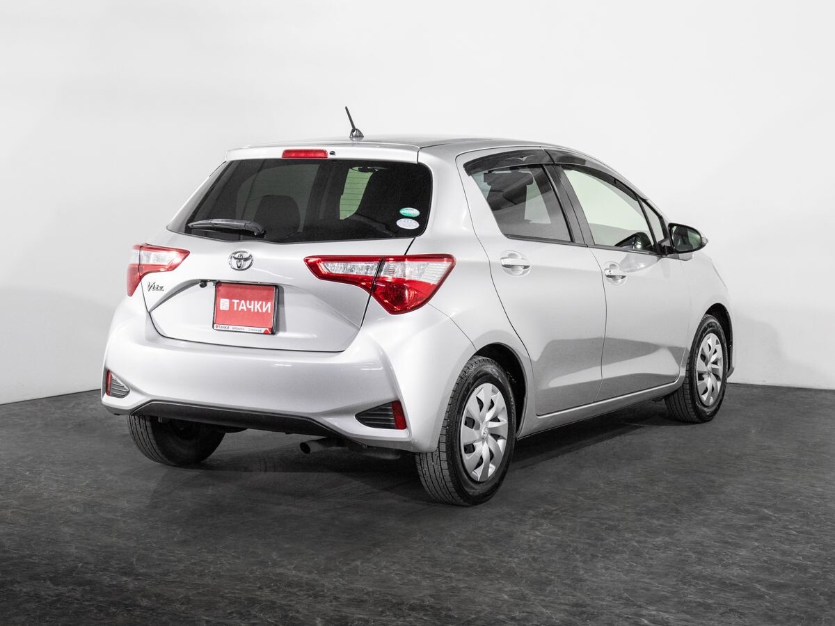 Toyota Vitz 2019 - фото автомобиля