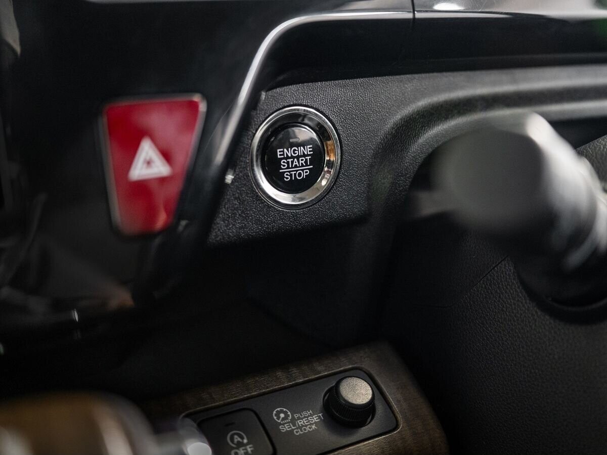 Honda Stepwgn 2015 - фото автомобиля