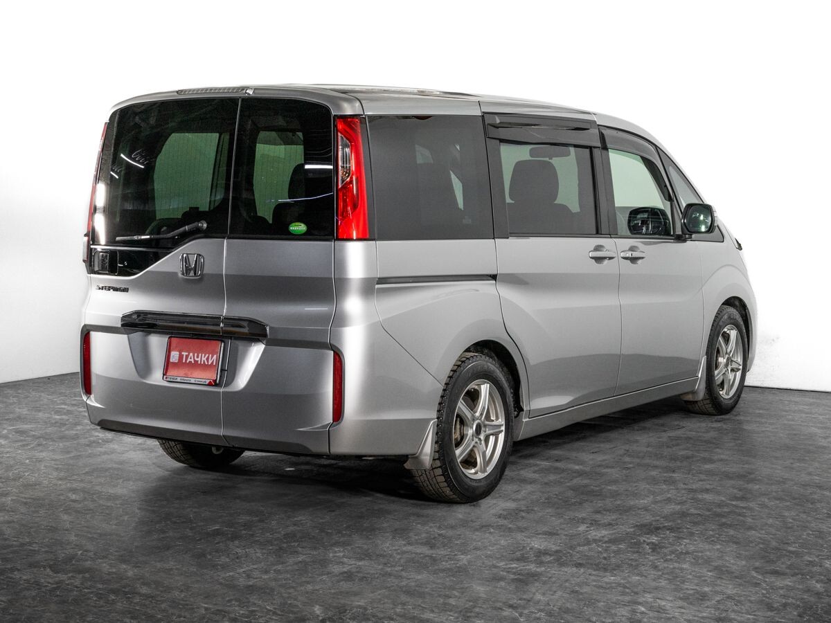 Honda Stepwgn 2015 - фото автомобиля