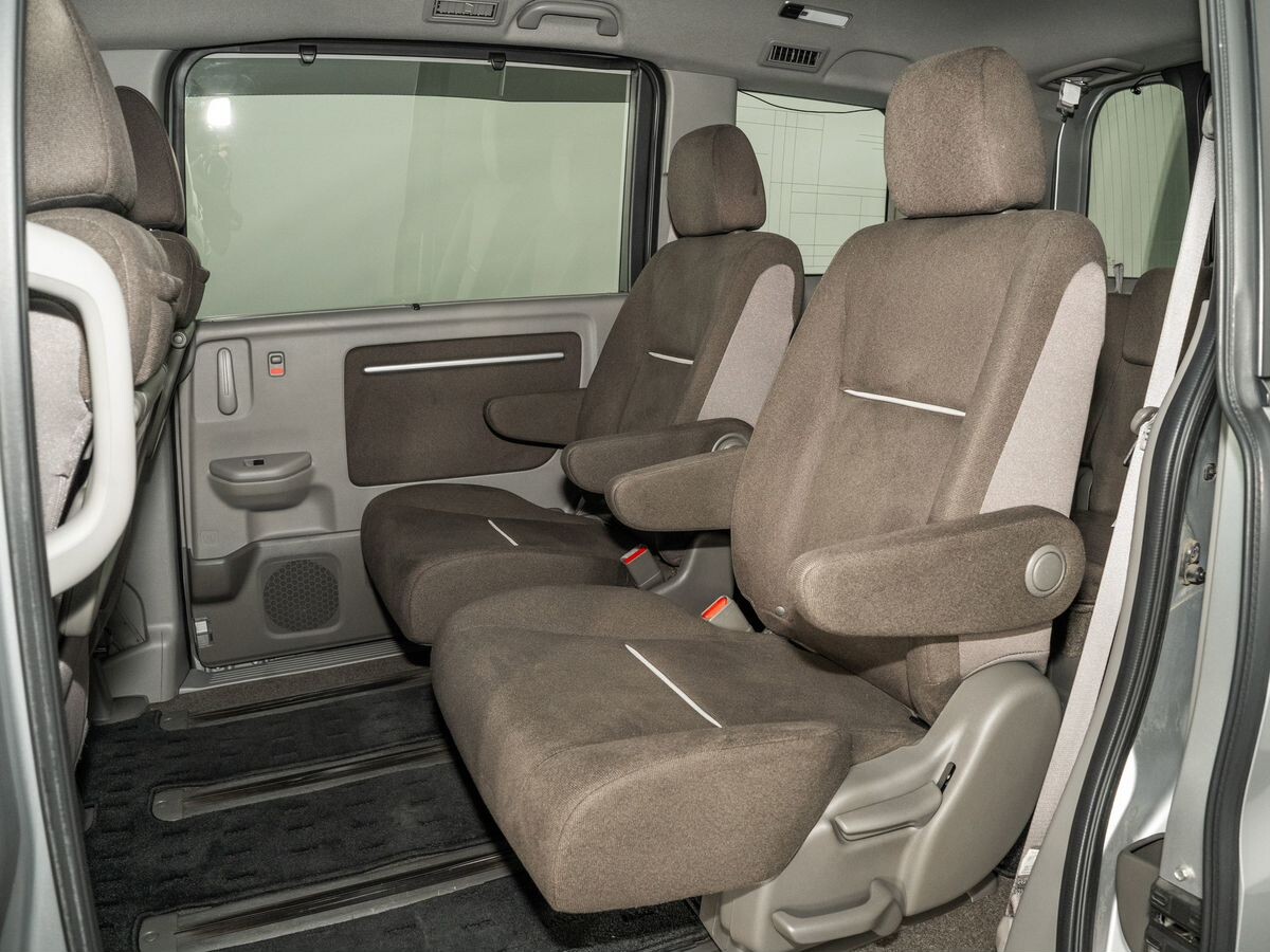 Honda Stepwgn 2015 - фото автомобиля