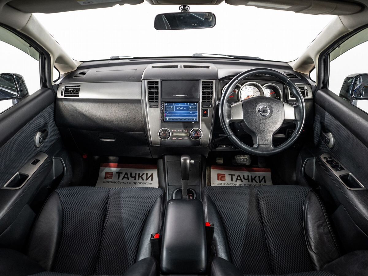 Nissan Tiida 2009 - фото автомобиля