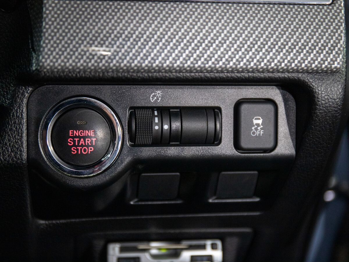 Subaru Levorg 2015 - фото автомобиля