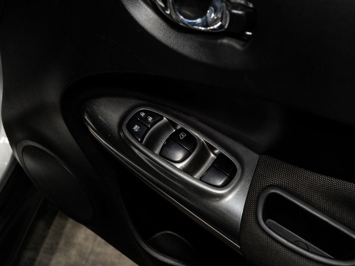 Nissan Juke 2016 - фото автомобиля