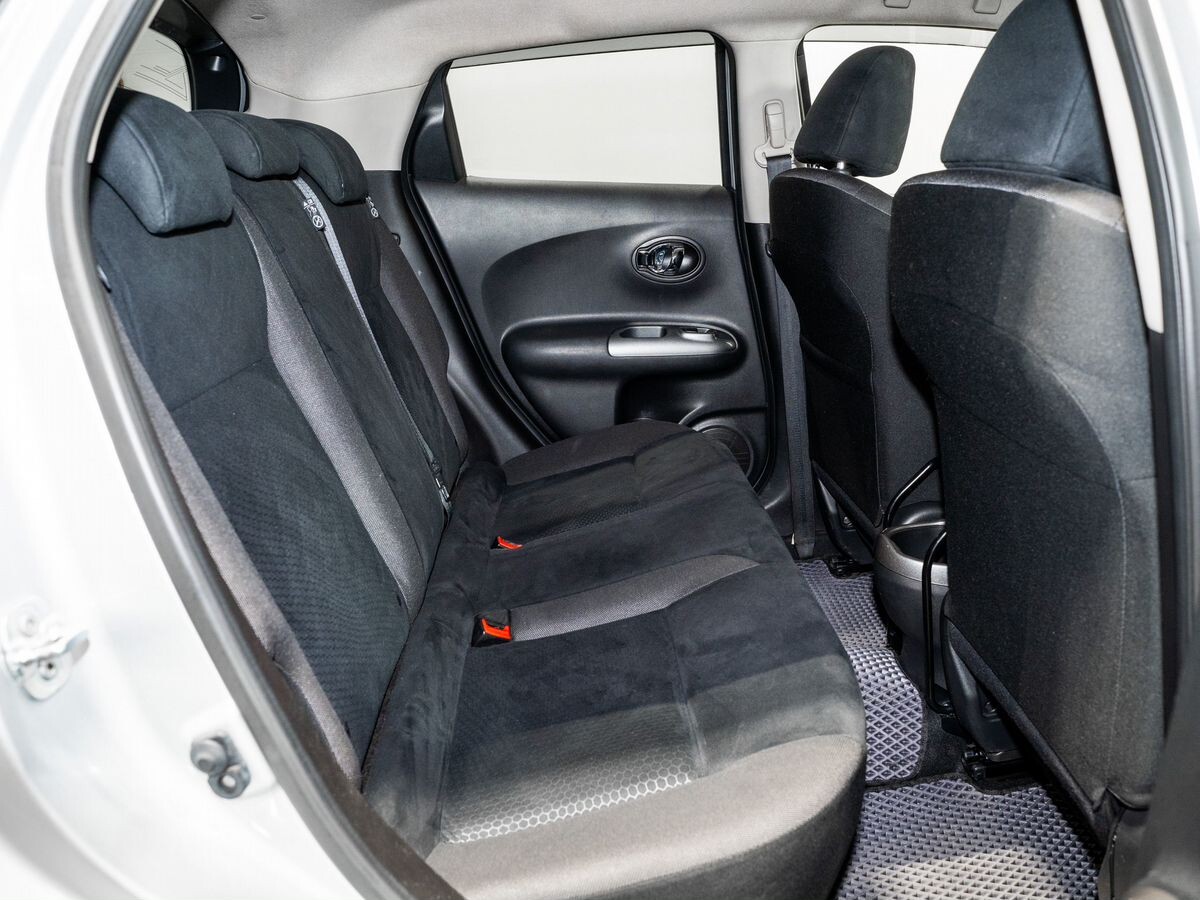 Nissan Juke 2016 - фото автомобиля