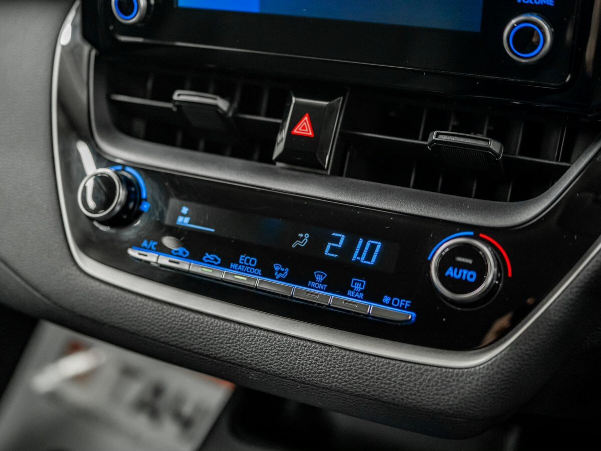 Toyota Corolla 2019 - фото автомобиля