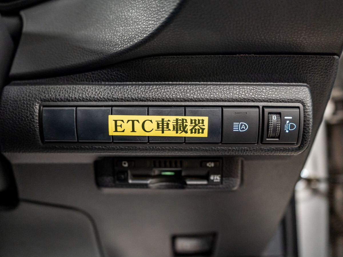 Toyota Corolla 2019 - фото автомобиля