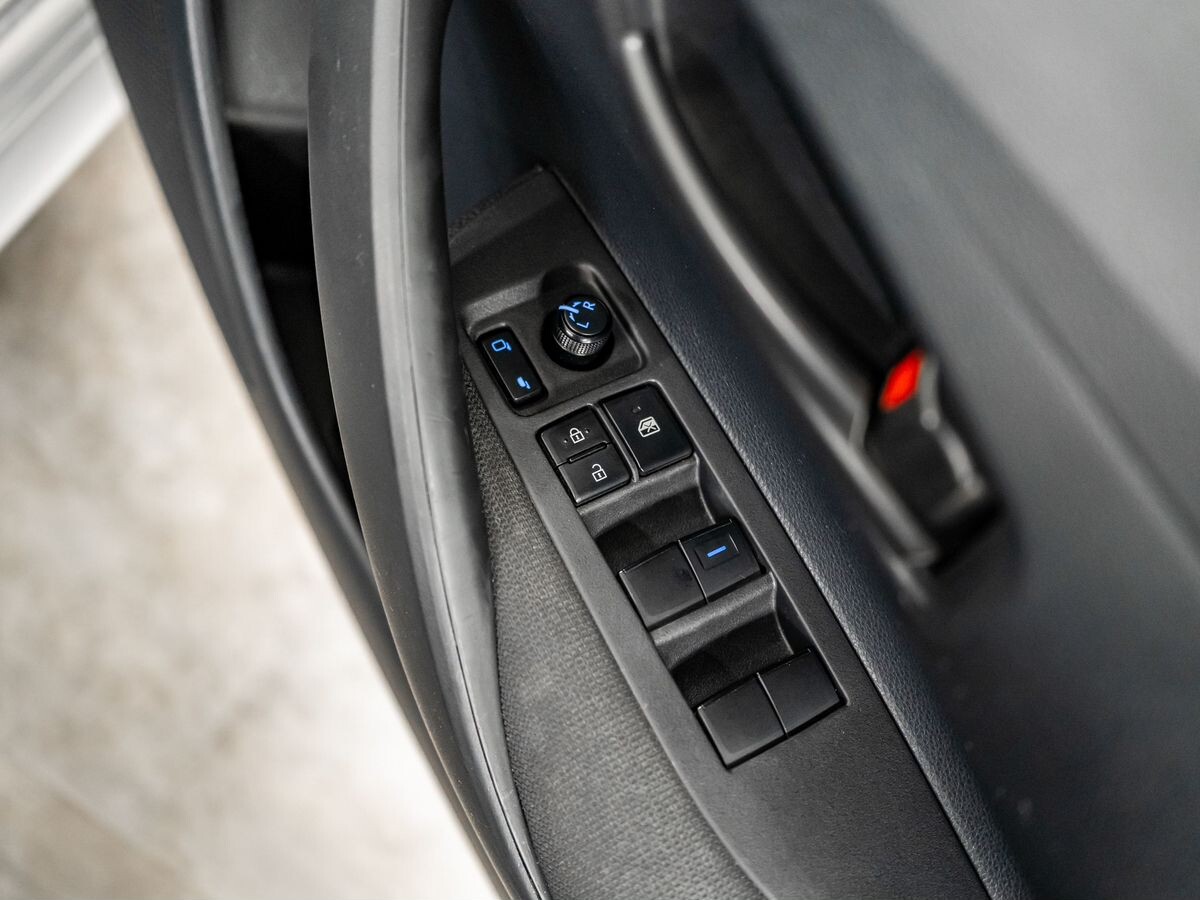 Toyota Corolla 2019 - фото автомобиля