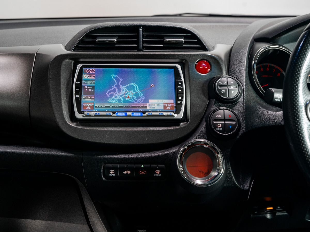 Honda Fit 2011 - фото автомобиля