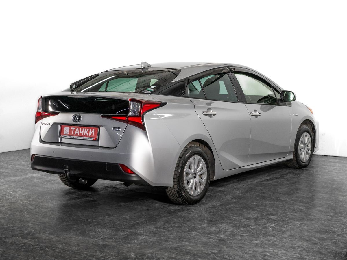 Toyota Prius 2019 - фото автомобиля