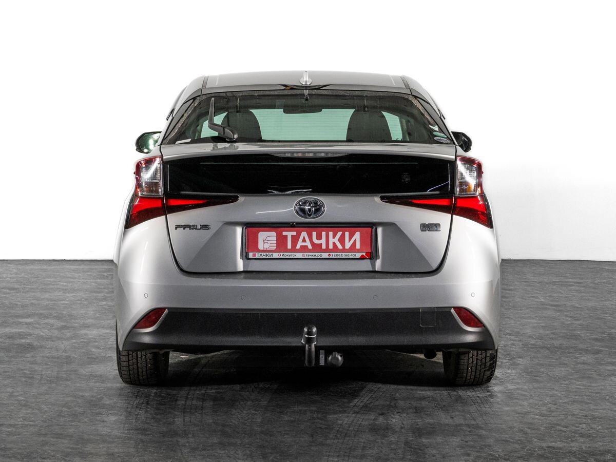 Toyota Prius 2019 - фото автомобиля