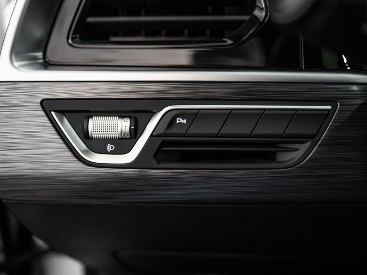 Geely Tugella 2024 - фото автомобиля