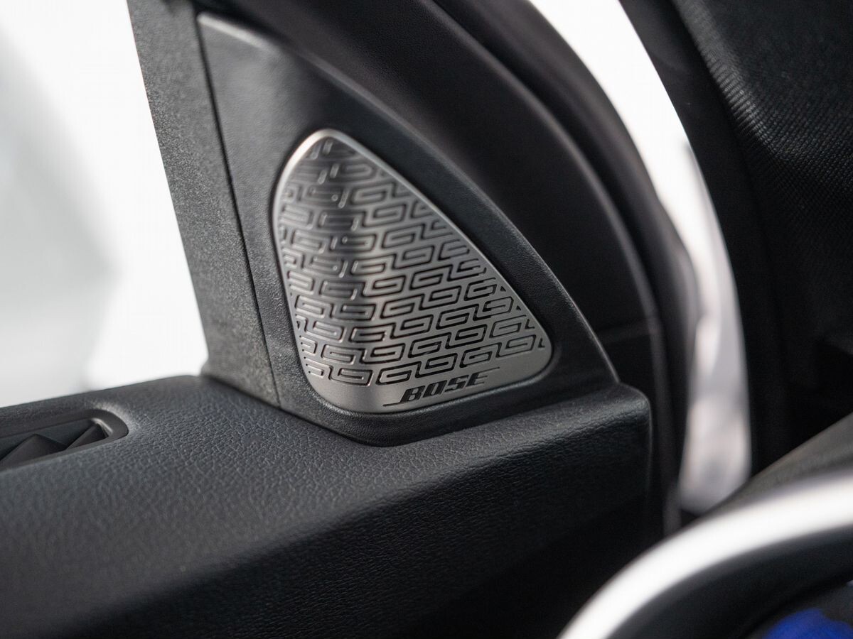 Geely Tugella 2024 - фото автомобиля