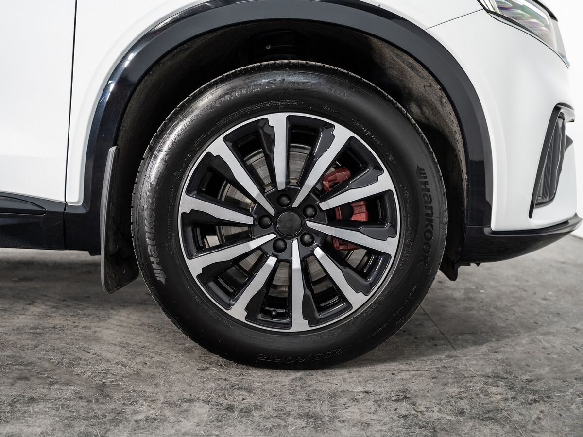 Geely Tugella 2024 - фото автомобиля