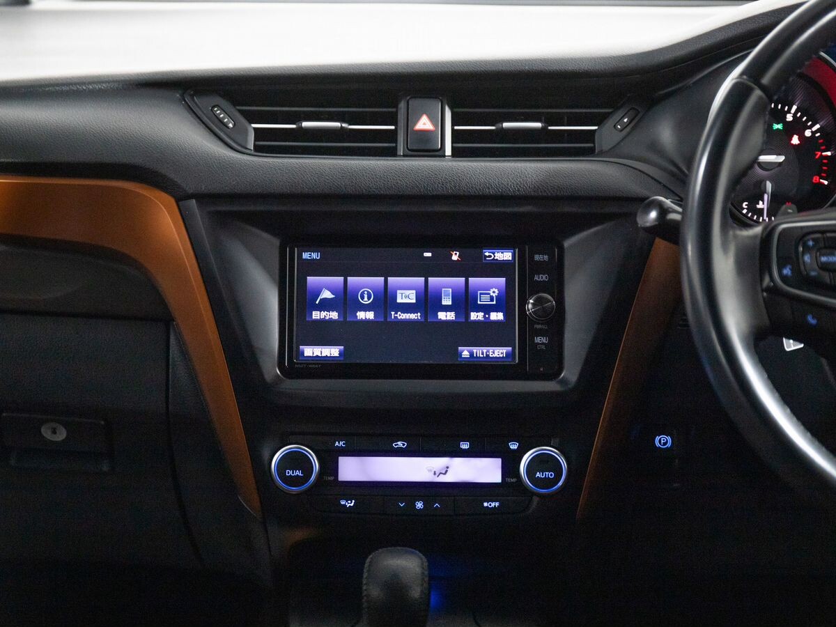 Toyota Avensis 2016 - фото автомобиля