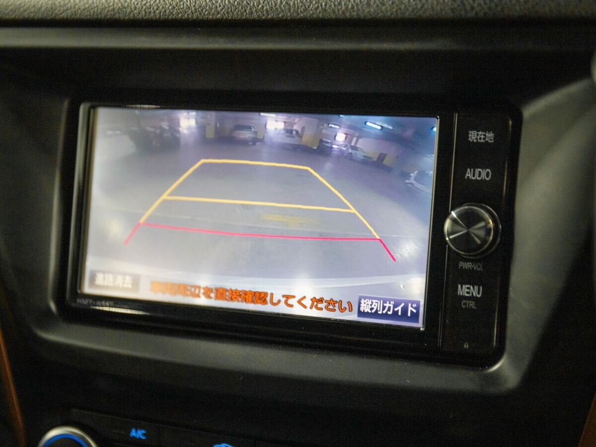 Toyota Avensis 2016 - фото автомобиля