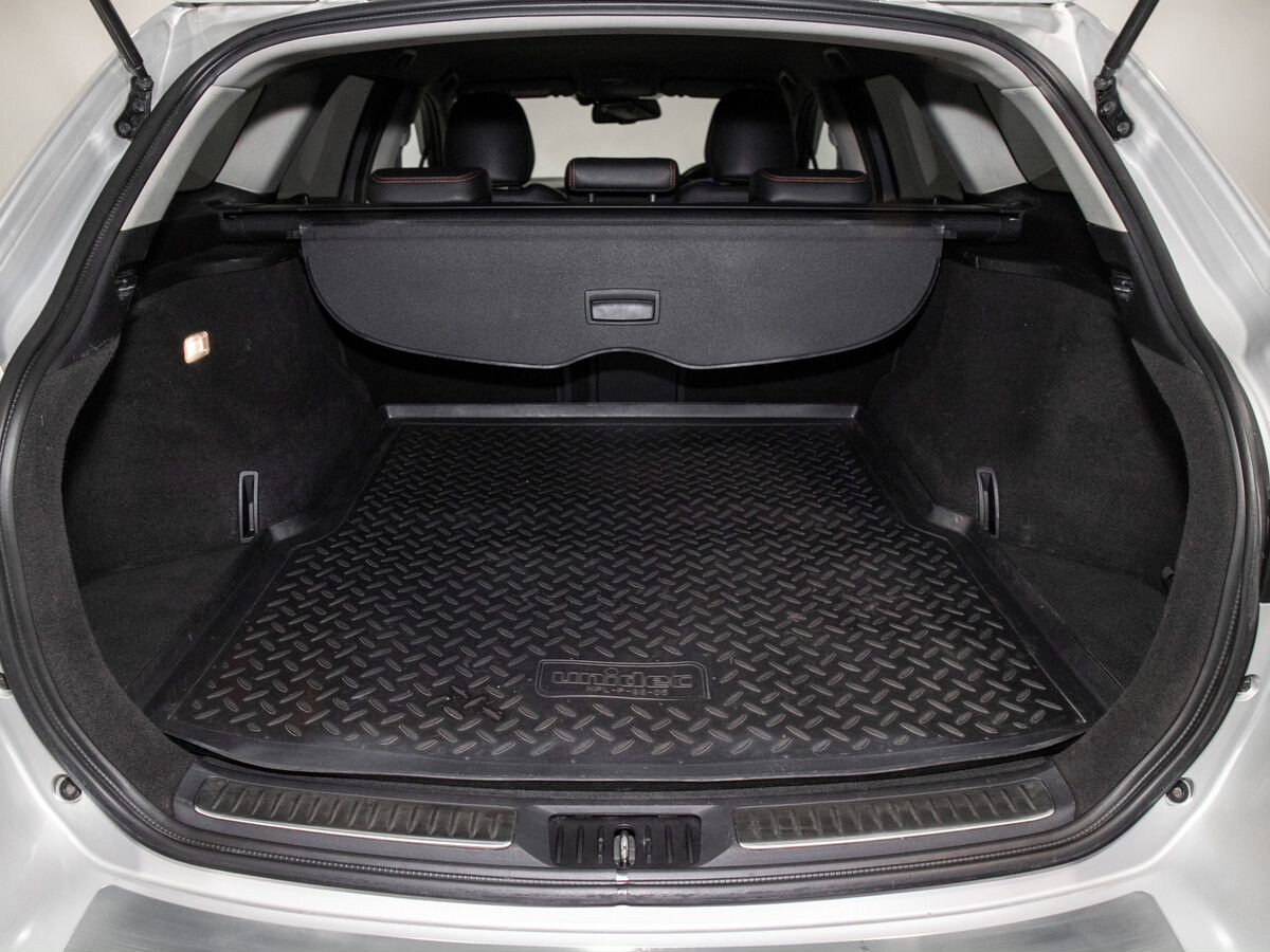 Toyota Avensis 2016 - фото автомобиля