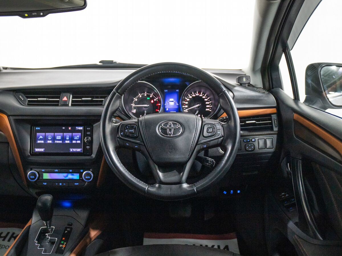 Toyota Avensis 2016 - фото автомобиля