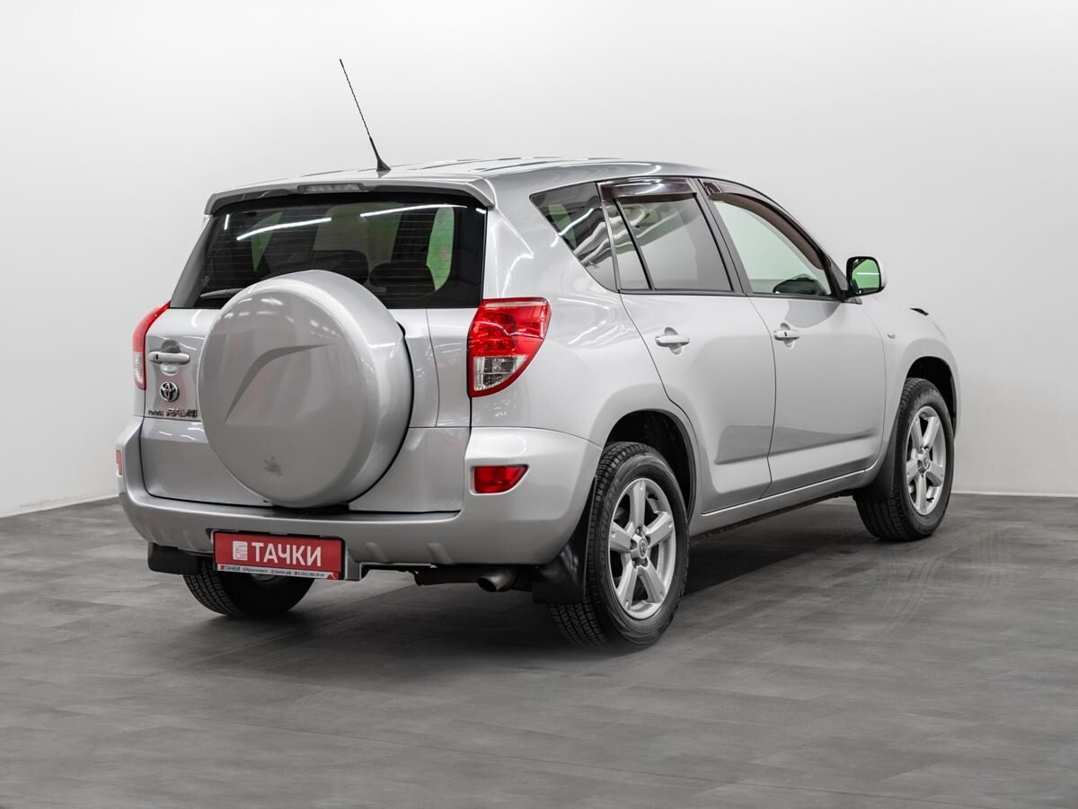 Toyota RAV4 2008 - фото автомобиля