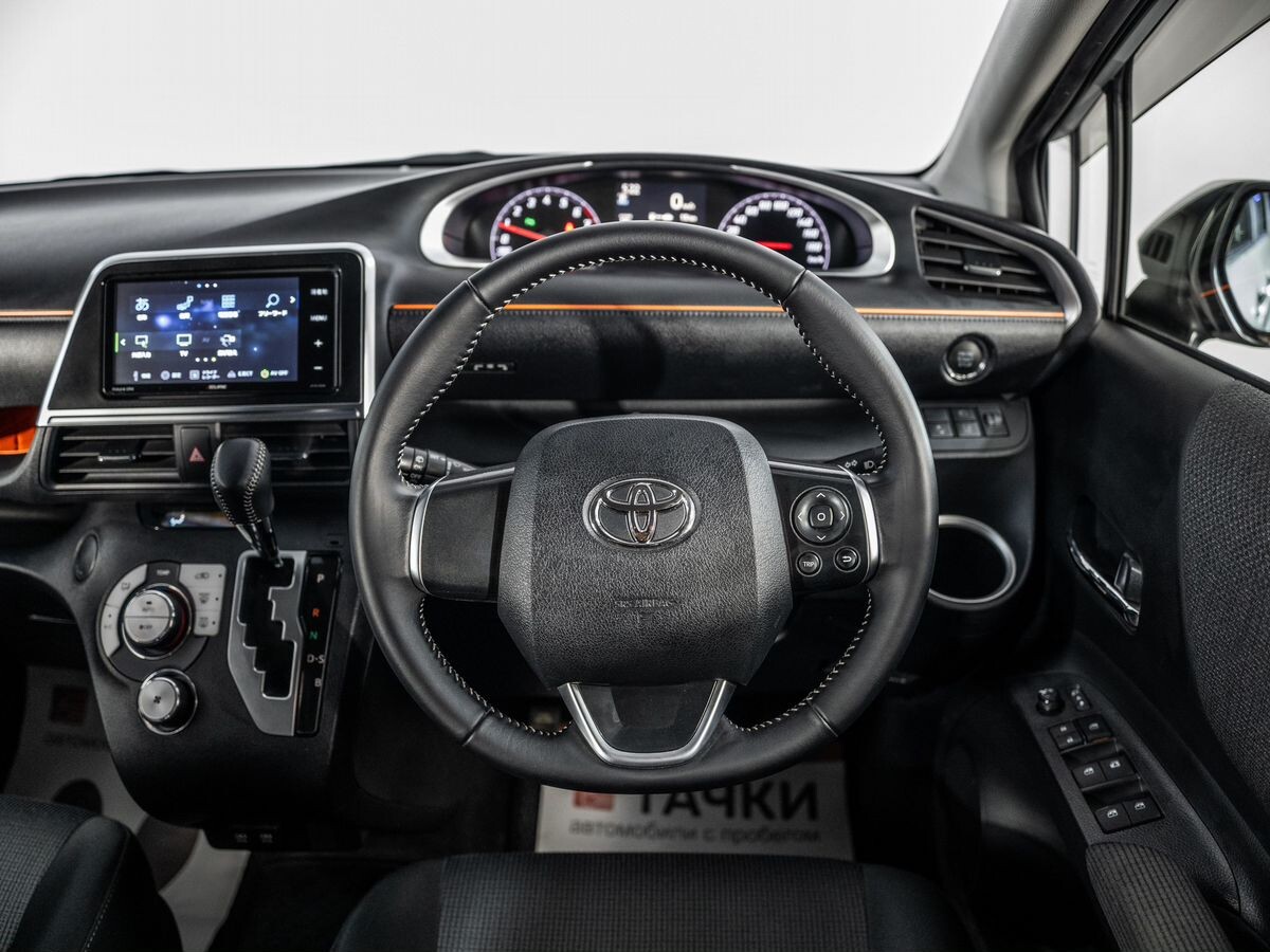 Toyota Sienta 2019 - фото автомобиля