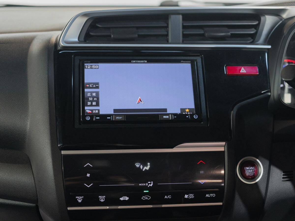 Honda Fit 2015 - фото автомобиля