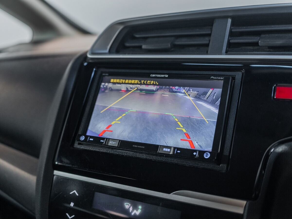 Honda Fit 2015 - фото автомобиля