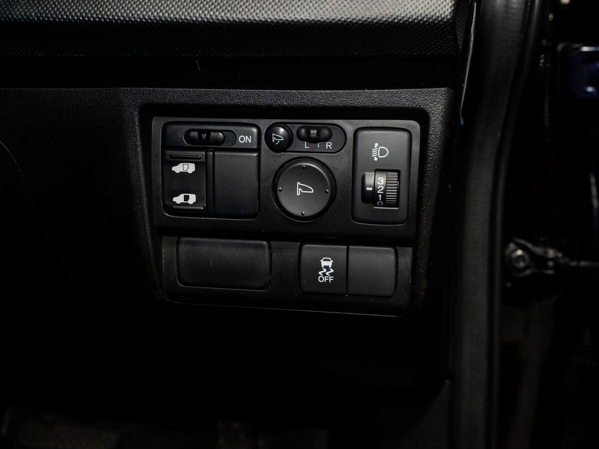 Honda Freed 2012 - фото автомобиля