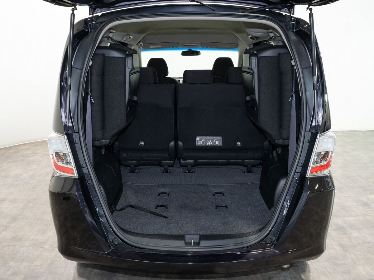 Honda Freed 2012 - фото автомобиля