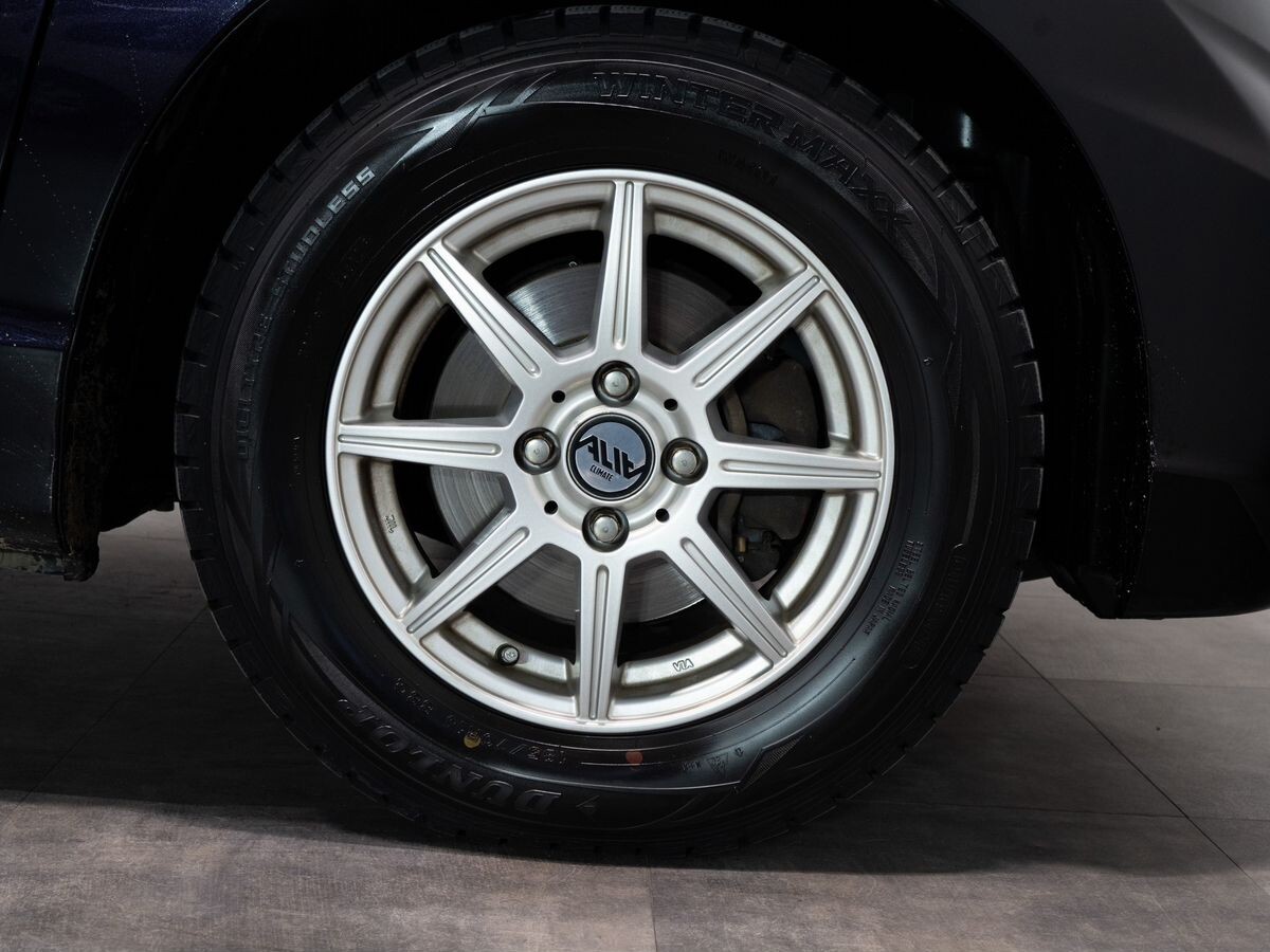 Honda Freed 2012 - фото автомобиля