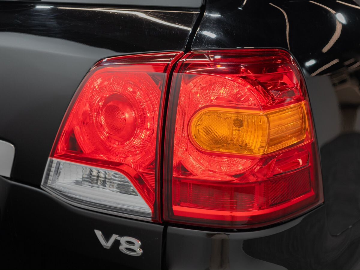 Toyota Land Cruiser 2008 - фото автомобиля