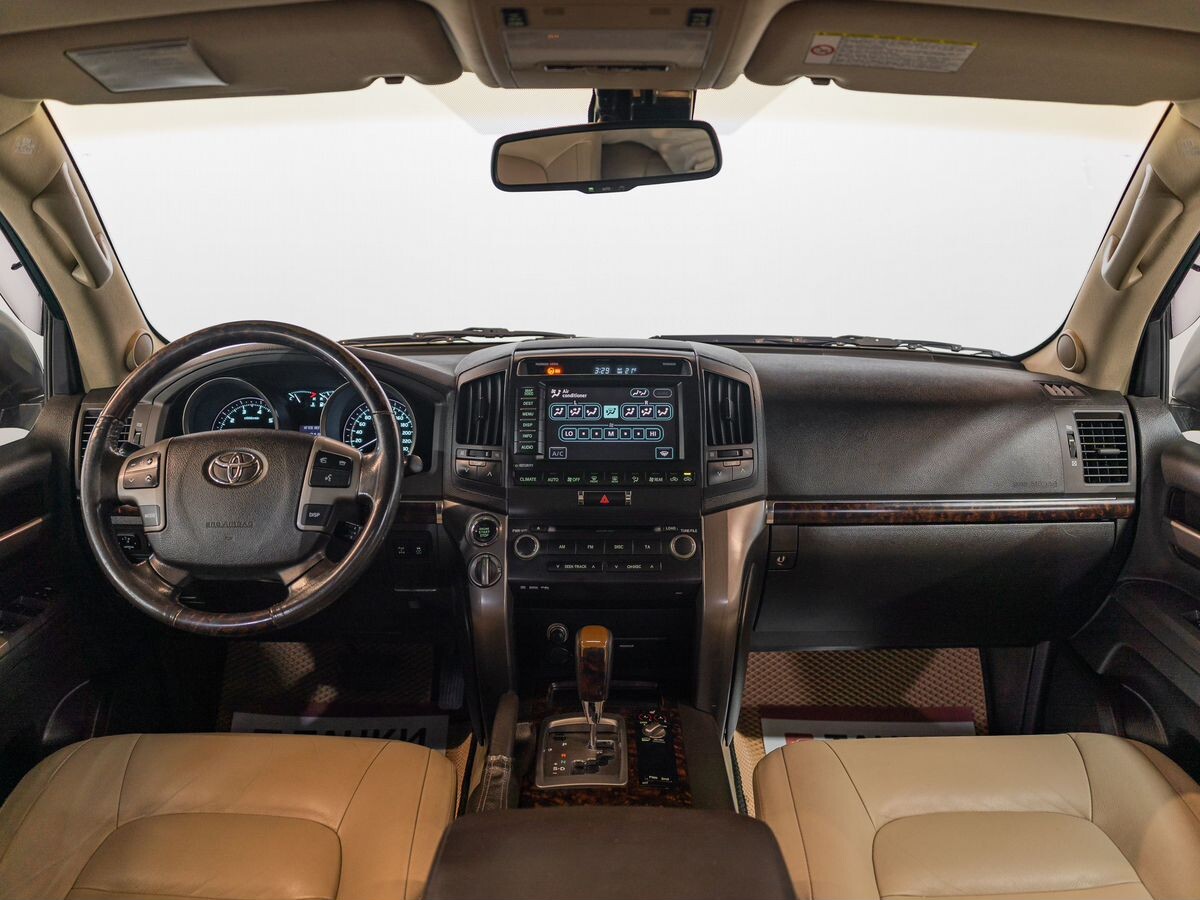 Toyota Land Cruiser 2008 - фото автомобиля
