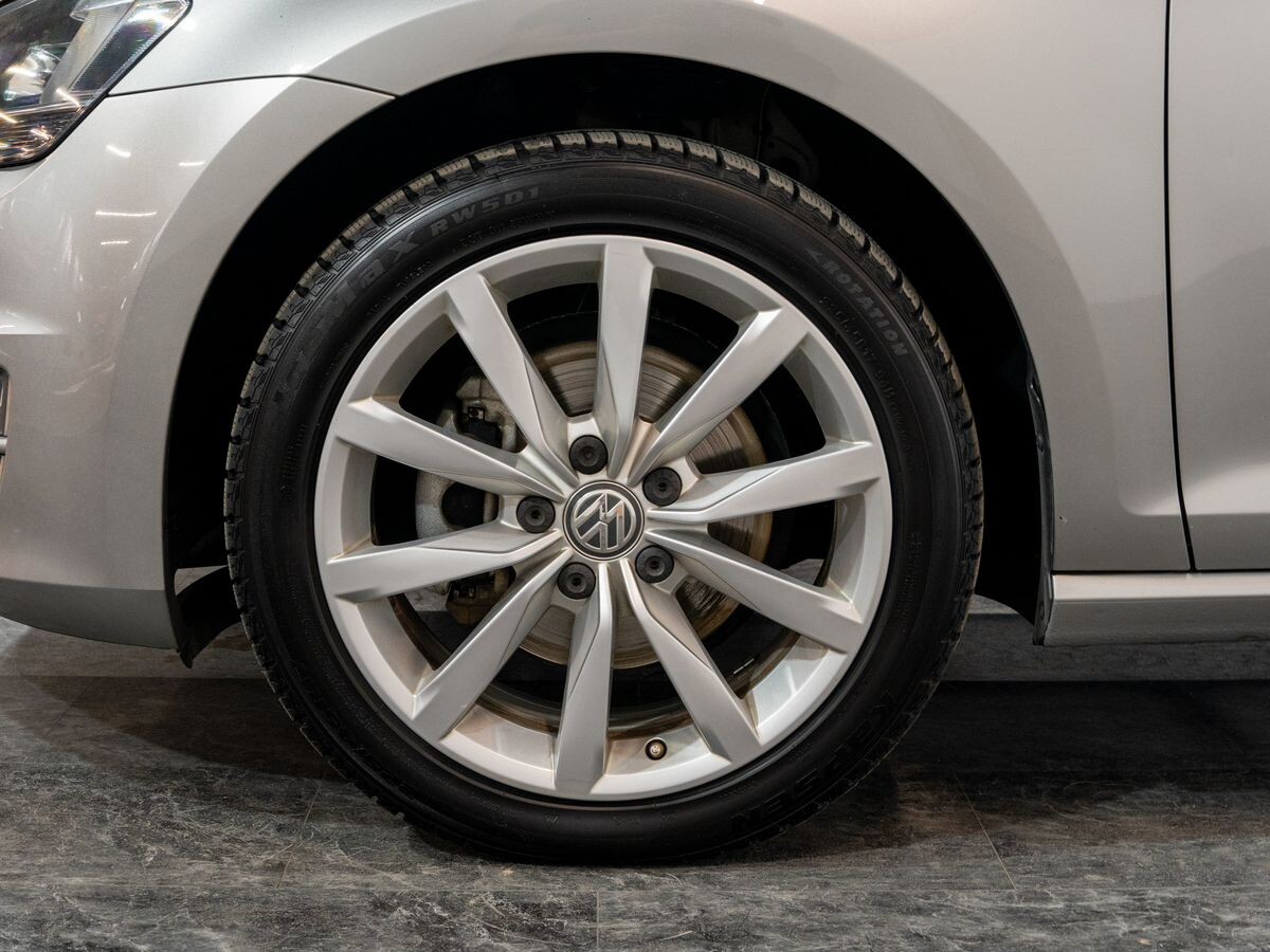 Volkswagen Golf 2014 - фото автомобиля