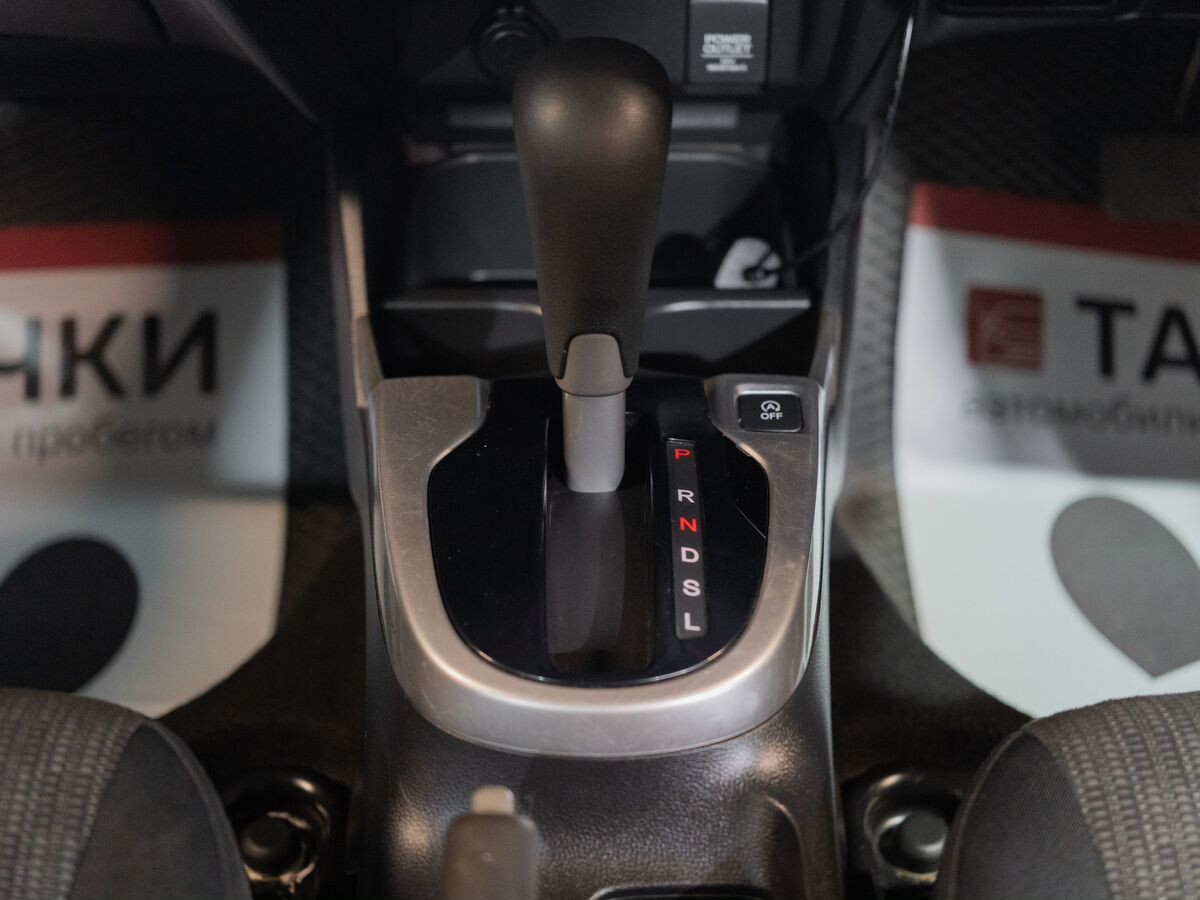 Honda Fit 2016 - фото автомобиля