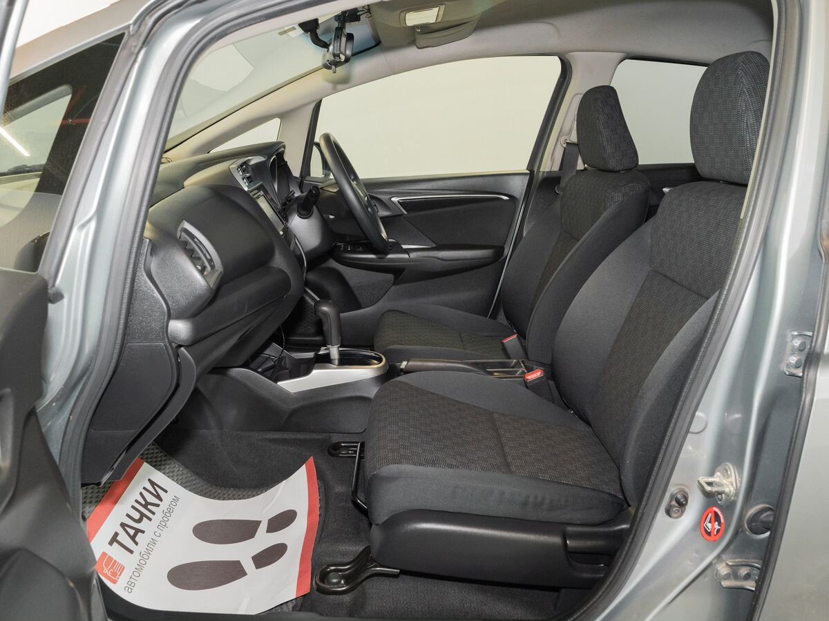 Honda Fit 2016 - фото автомобиля