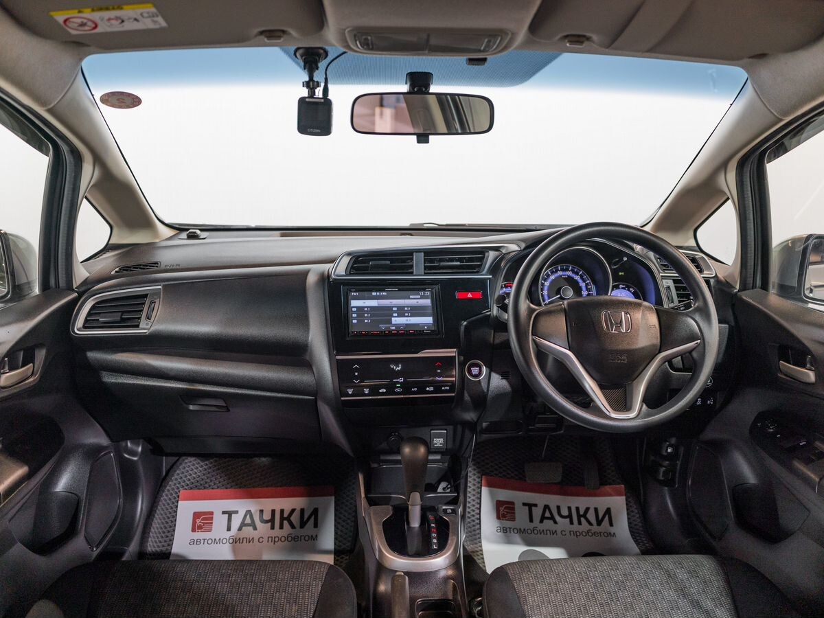 Honda Fit 2016 - фото автомобиля